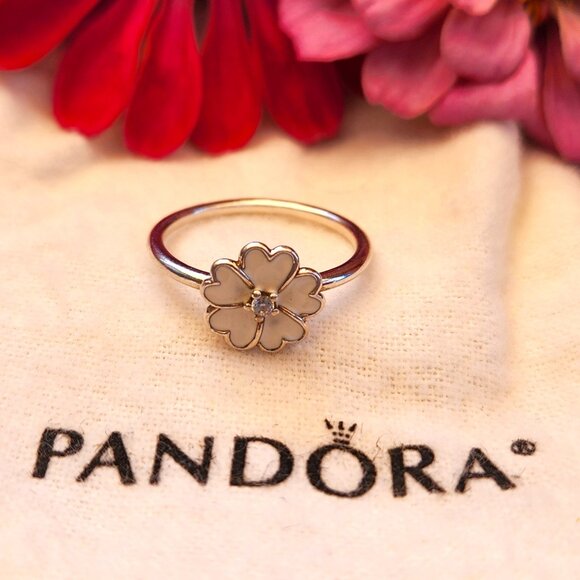 AUTHENTIC PANDORA WHITE PRIMROSE RING S925 ALE ~ 58 ~ 8.5 - Picture 1 of 12